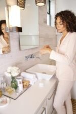 Emepelle Face Serum with MEP Technology, Brightening and Ultra Hydrating Serum for Aging Skin with Antioxidants, Hyaluronic Acid, and Peptides, 1.2 Oz - Image 3